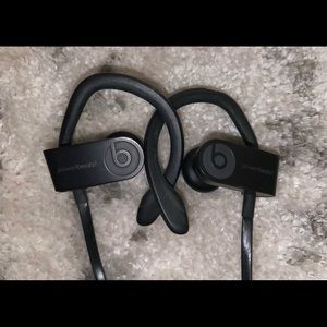 Beats wireless Bluetooth headphones
